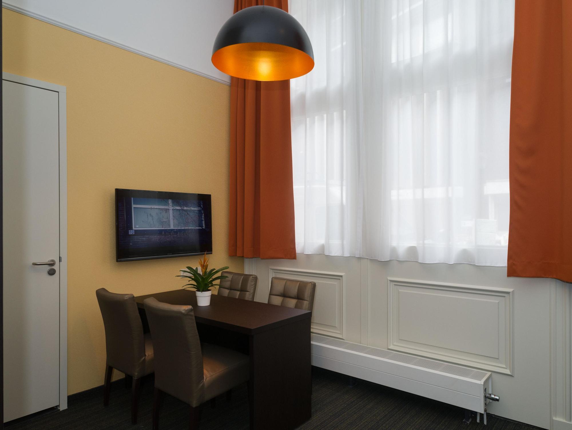Golden Mansion Aparthotel Amsterdam Bagian luar foto